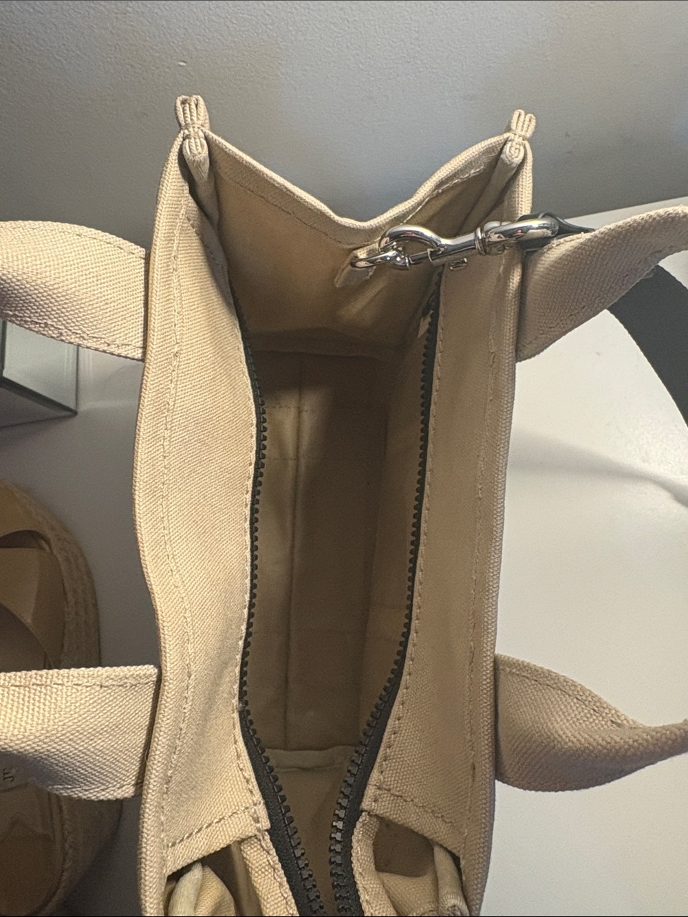 Marc Jacobs Beige Canvas Mini Tote with White Logo - Picture 4 of 5